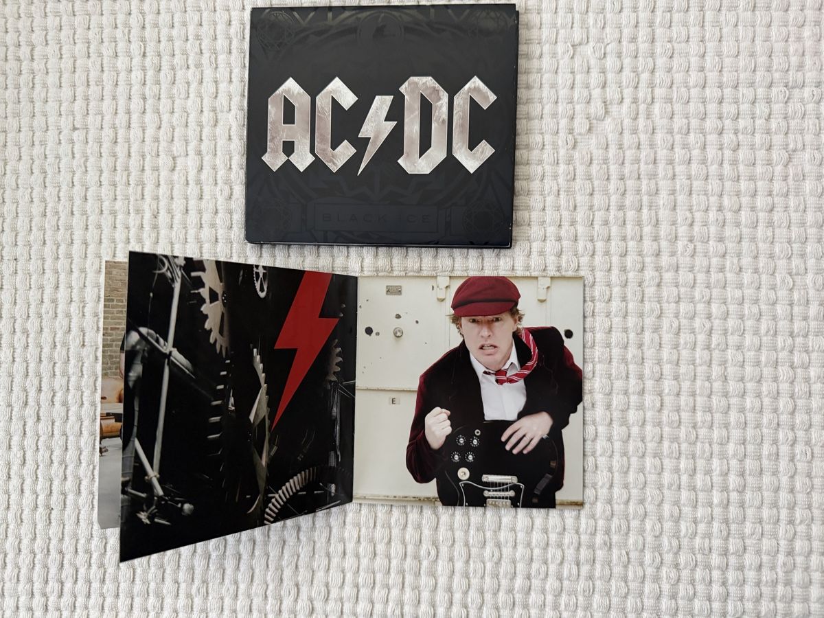 CD: AC/DC - Black Ice CD - Top Zustand - Sonderedition – Usato da Widnau venduto da Doctor_Hemp 4