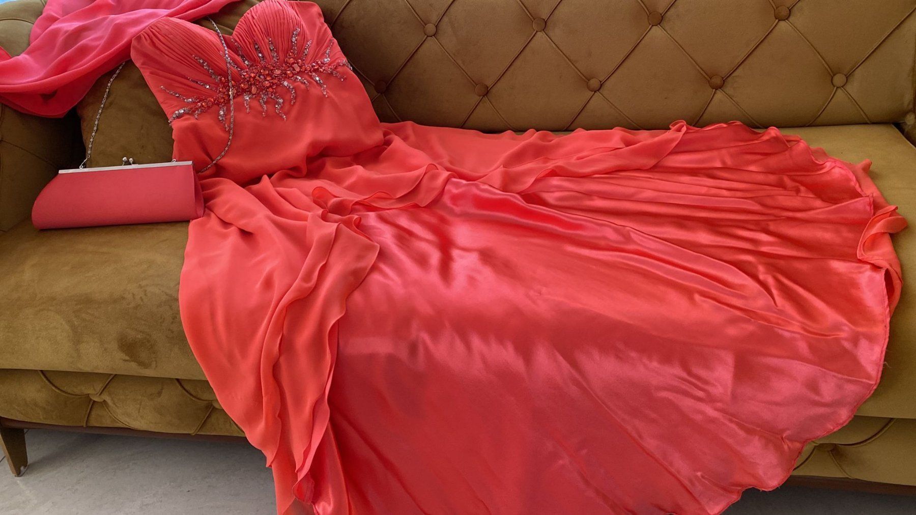 Vestiti: schönes Abendkleid Gr. 14 pink – Usato da Dagmersellen venduto da sheli17 6