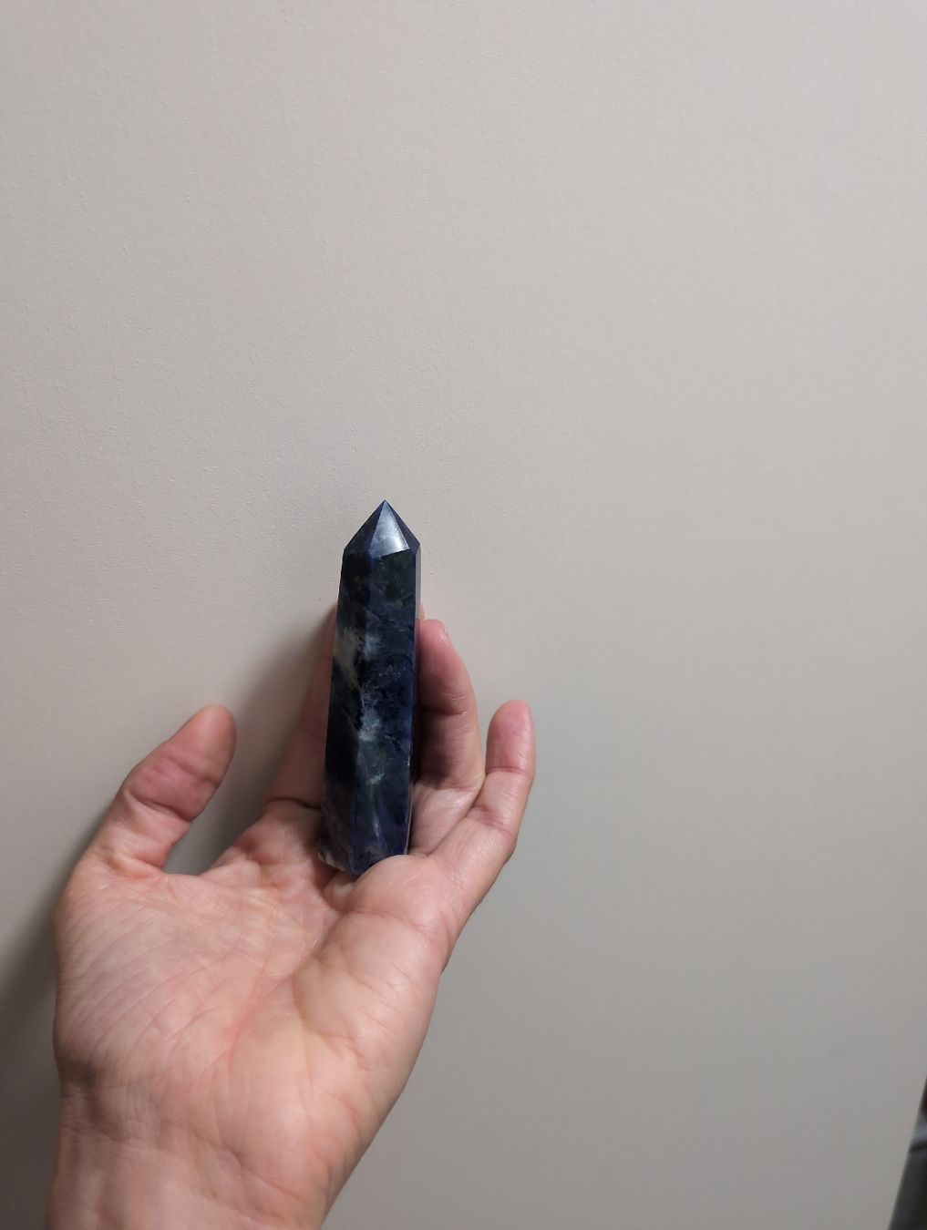 Minerali & Pietre curative: Cristallo di sodalite blu – Usato da S. Pietro venduto da van_2826 4