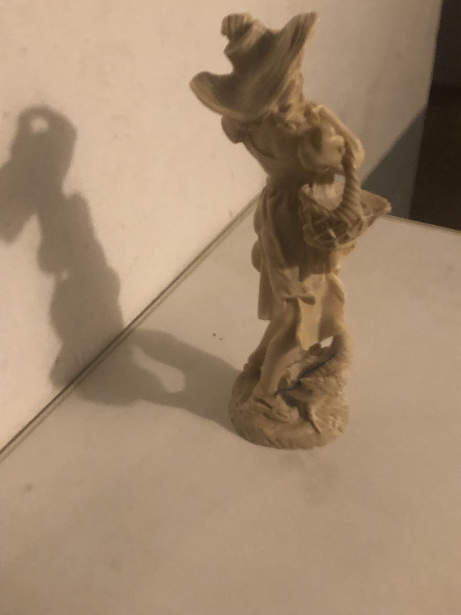 Figuren: Figur einer Dame mit Korb, Vintage, ca. 25cm – Defekt aus Arbon von Wladimir1 3