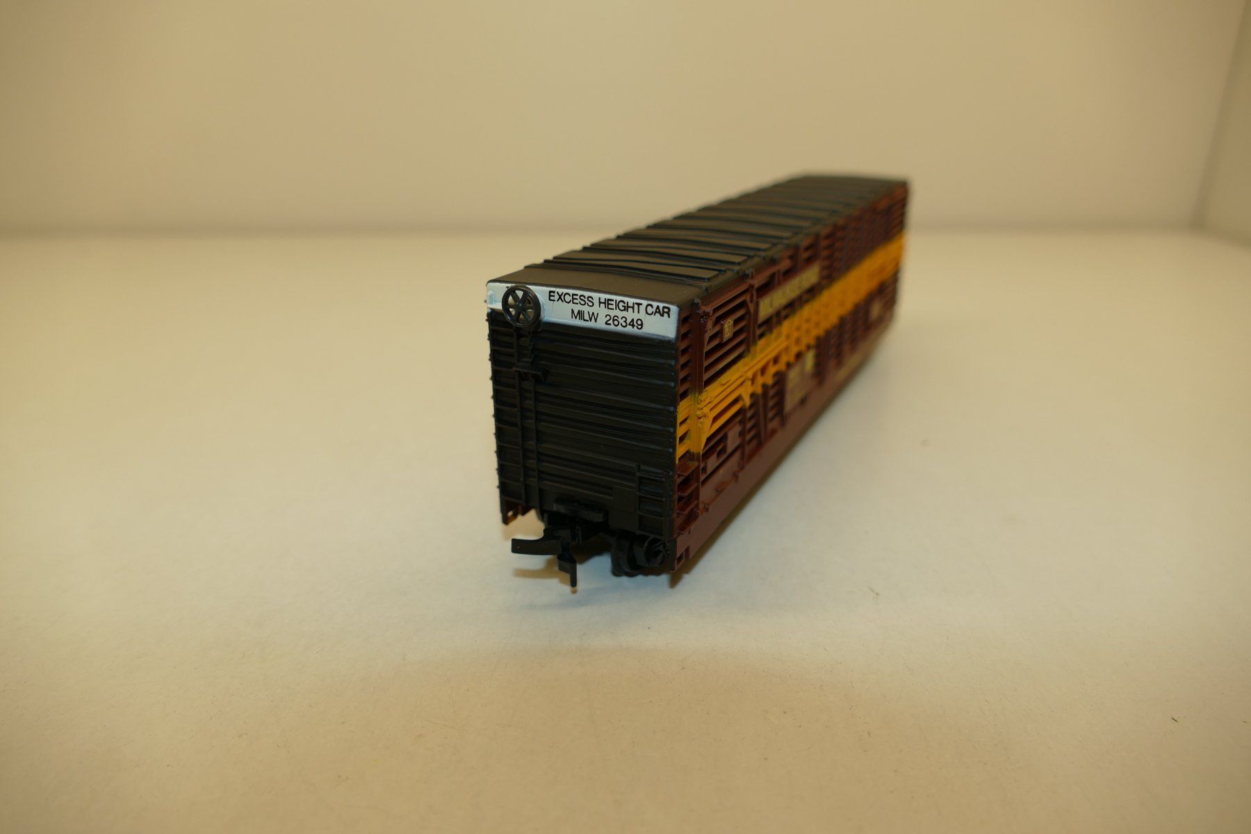 IHC Modelleisenbahnen: IHC H0: US Car Milwaukee Road – Neu und originalverpackt aus Niederhasli von rail-duerst 4