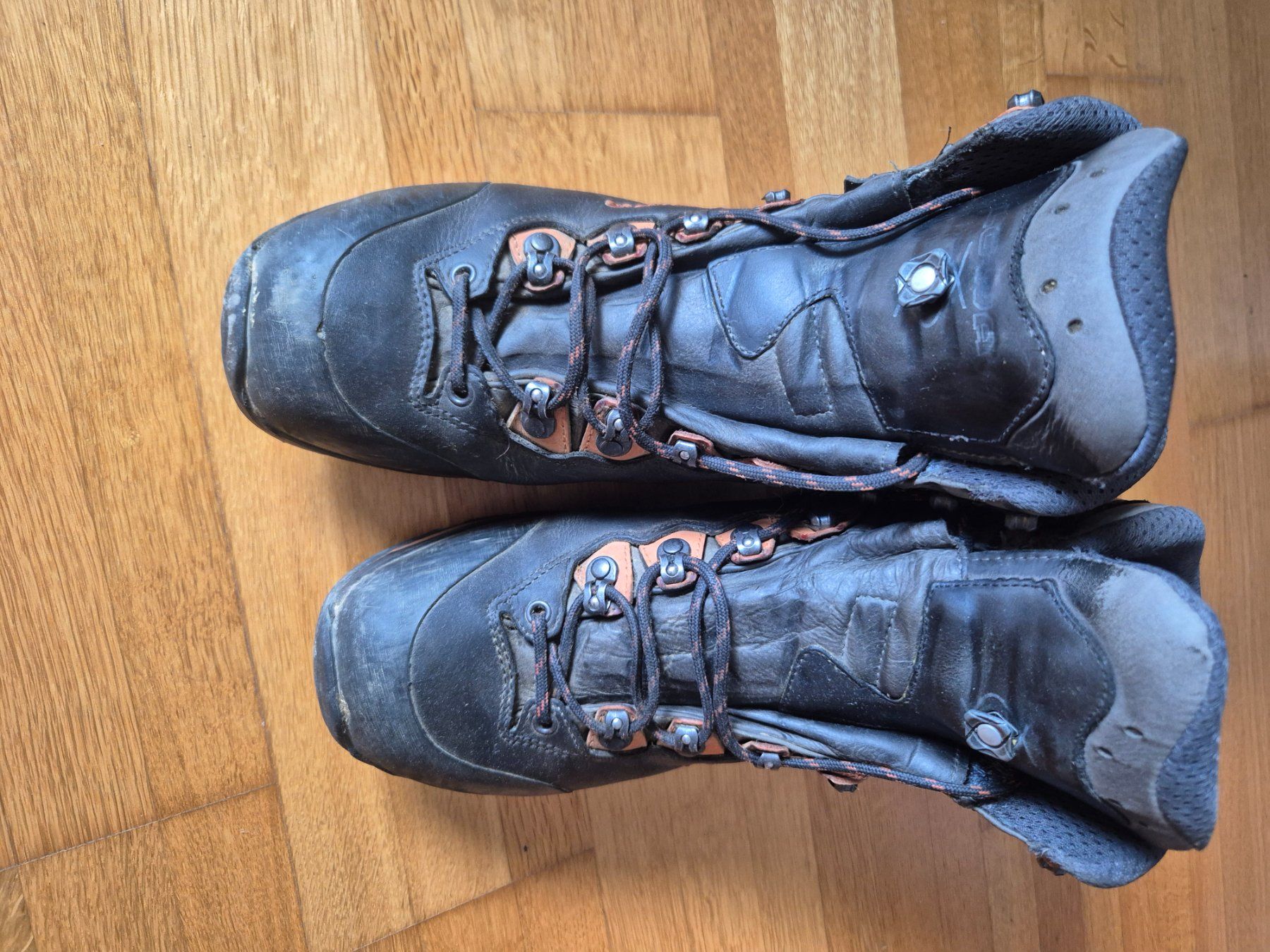 Lowa Scarpe da uomo: Lowa Wanderschuhe Gr. 42 – Usato da Emmenbrücke venduto da redfilou