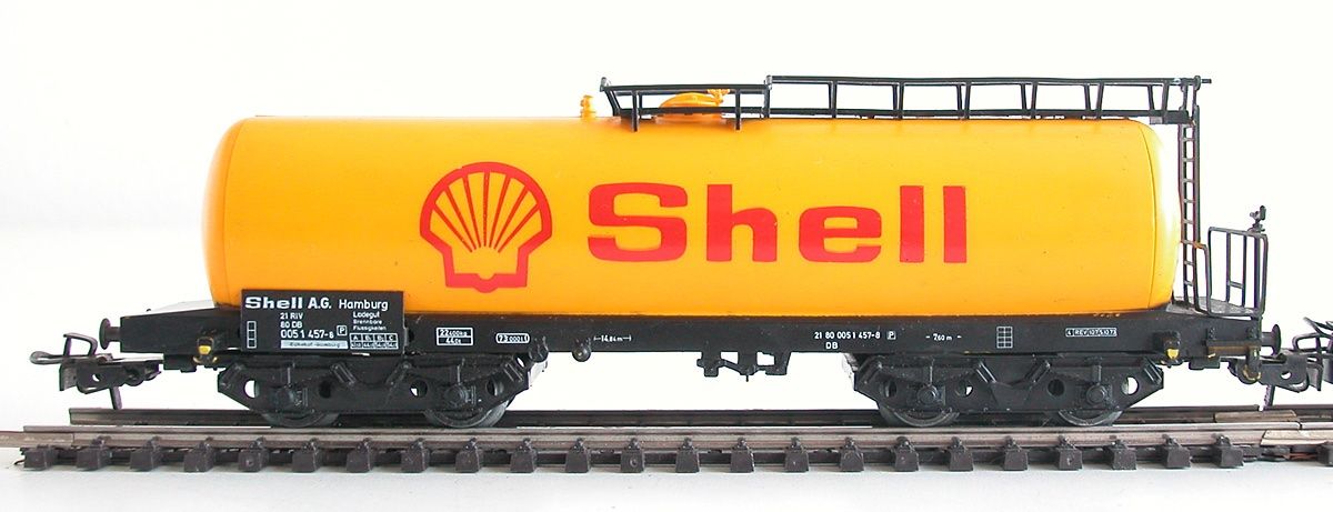 Märklin Modellini di ferrovie: Märklin 2 Kesselwagen der DB Shell Spur H0 – Usato da Oberwil BL venduto da Klang 2