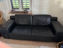 Schwarzes Ledersofa (218 cm) – Bequem & gut erhalten