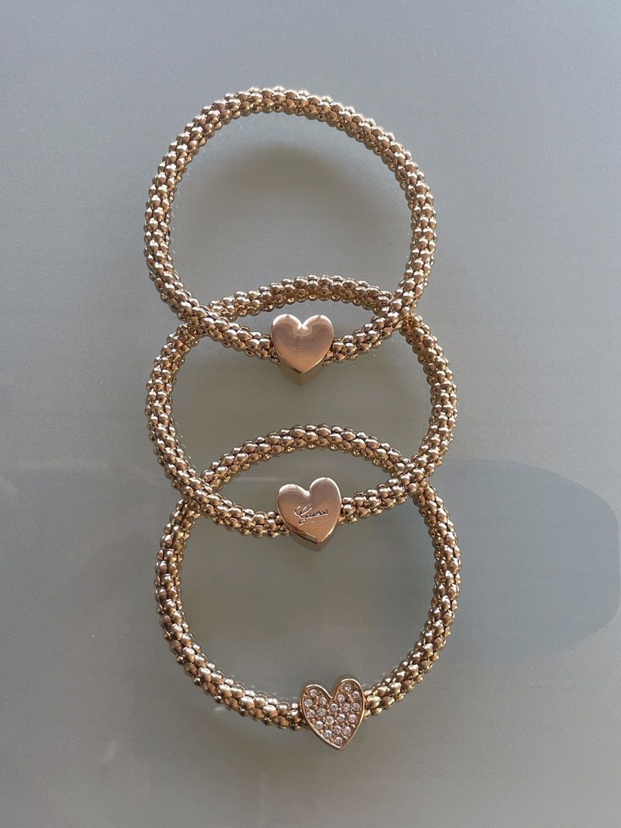 Guess Altri gioielli: Set de 3 bracelets Guess dorés cœurs - neufs – Nuovo e nell'imballaggio originale da Vuadens venduto da Nina11