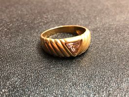 Damenring mit Amethyst aus 18 Karat Gelbgold Au 750