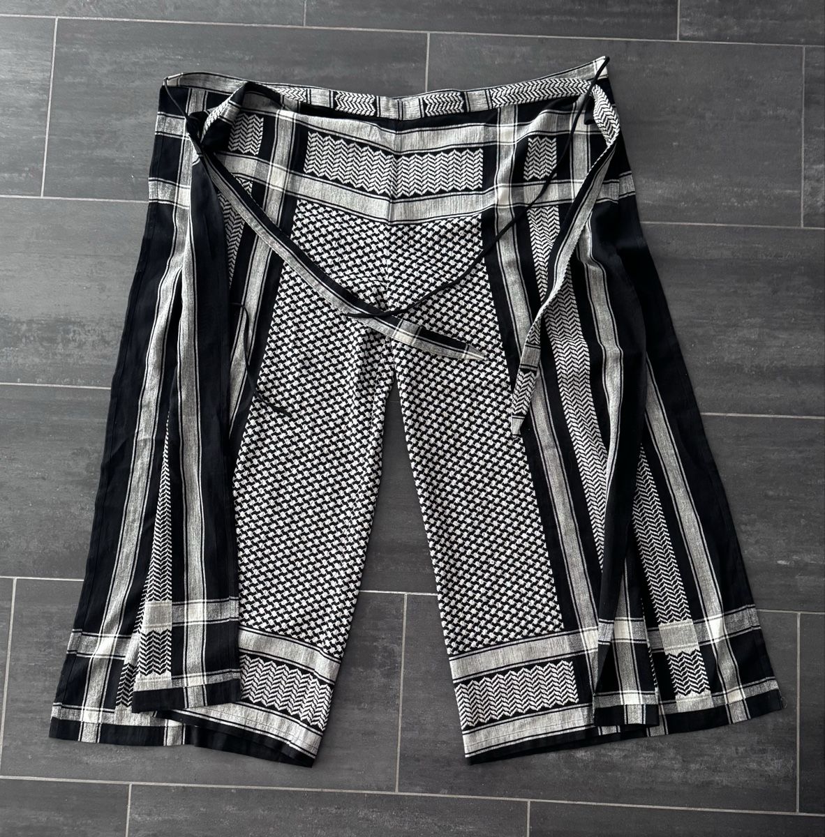 Cecil Pantaloni: WICKELHOSE Cecile Copenhagen – Usato da Wiesendangen venduto da Genitiv