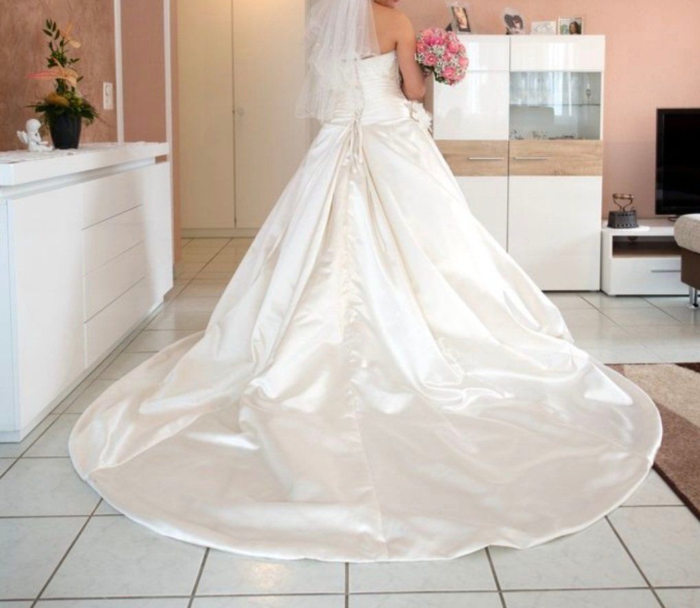 Vestiti: Hochwertiges exklusives Brautkleid – Nuovo (secondo la descrizione) da Menziken venduto da Li27 2