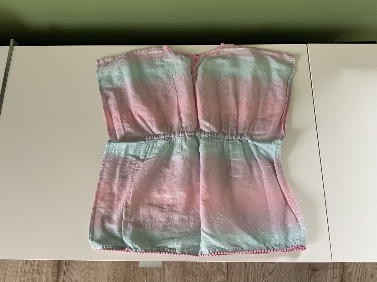 Blouses, T-shirts & Tops: Hübsche Regenbogen Bluse  Gr. 122 – Neuf (Voir description) à Pfäffikon ZH par Ben0707 4