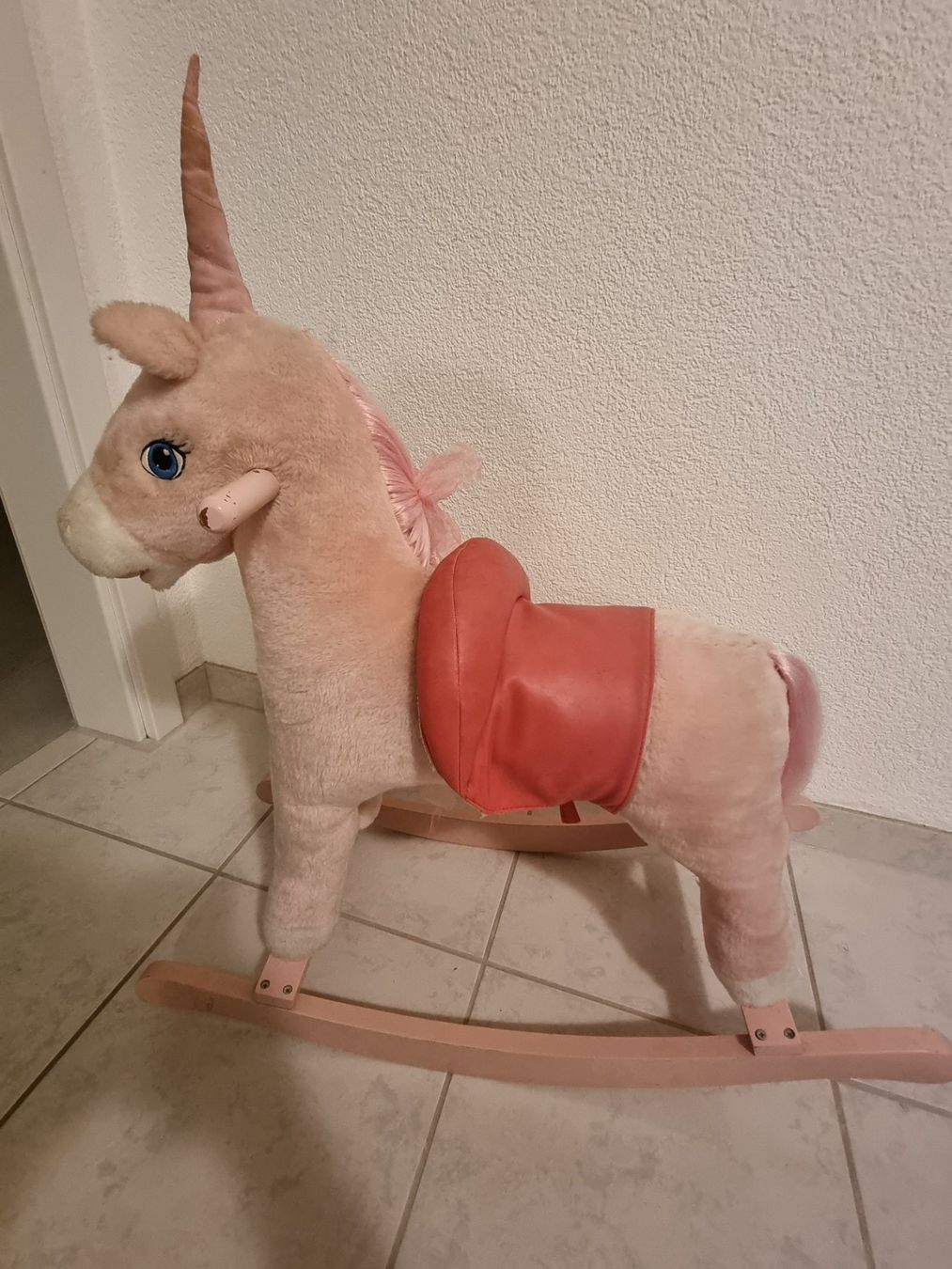 Altre altalene da giardino: Einhorn Schaukelpferd – Usato da Lostorf venduto da Venice16 1