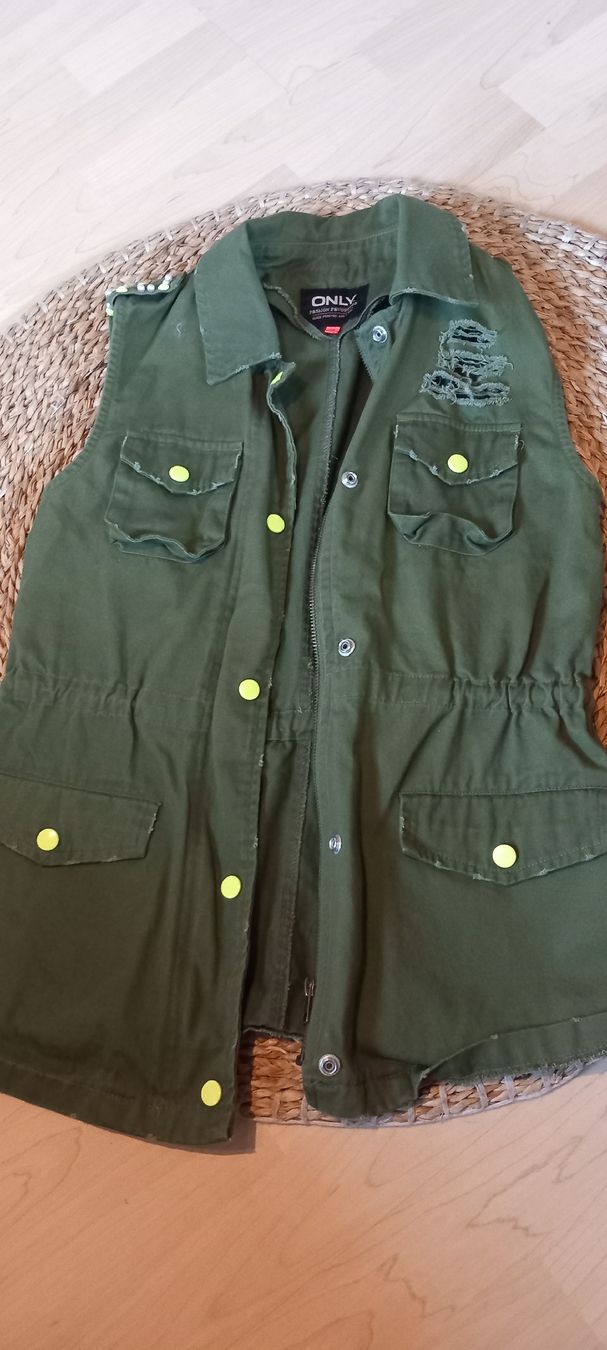 Only Gilet & Giacche senza maniche: Only Gilet Oliv Gr.34 – Nuovo (secondo la descrizione) da Rebstein venduto da bestforyou