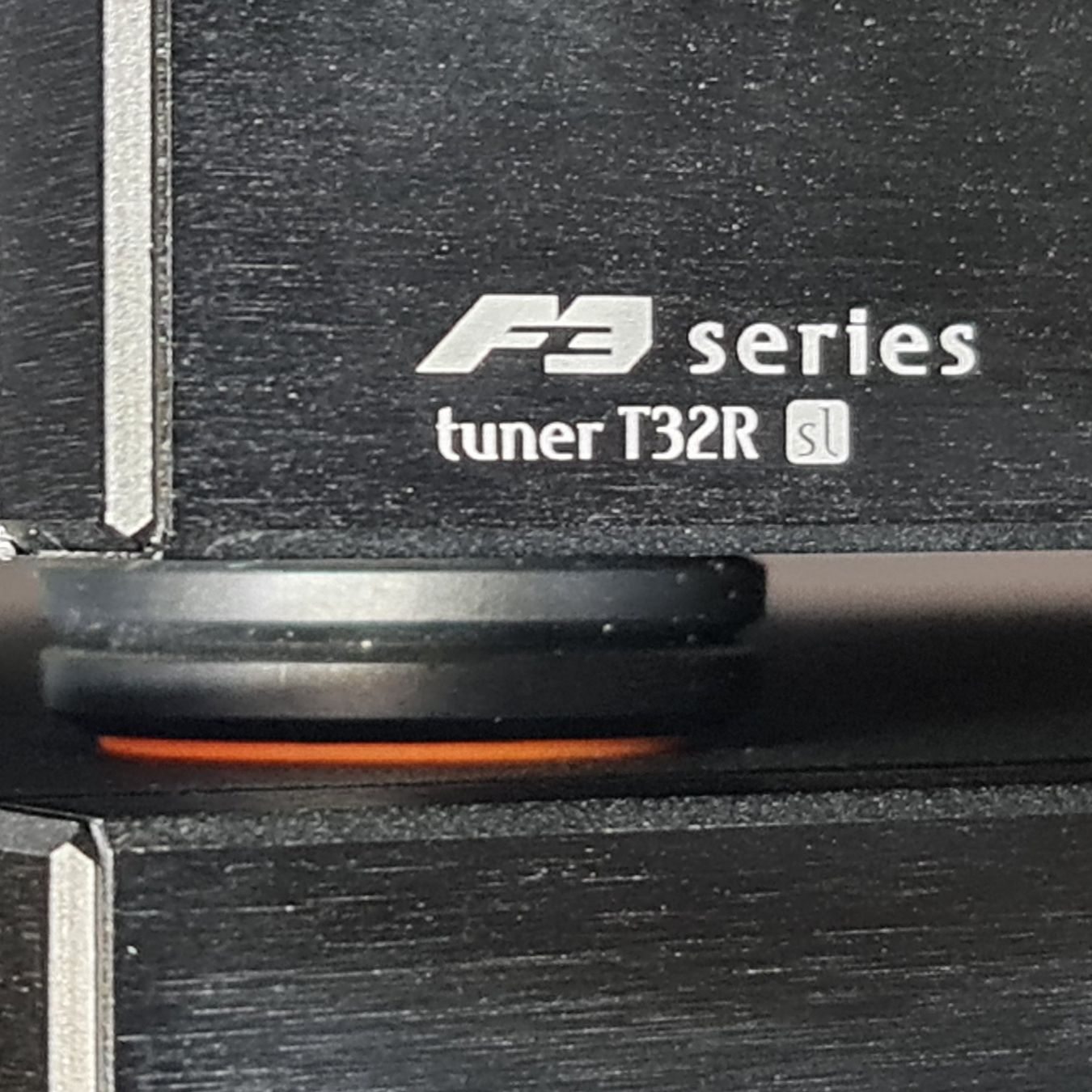Radio: Tuner TAG McLaren T32R sl – Usato da Adlikon b.Regensdf venduto da SHT-1 1