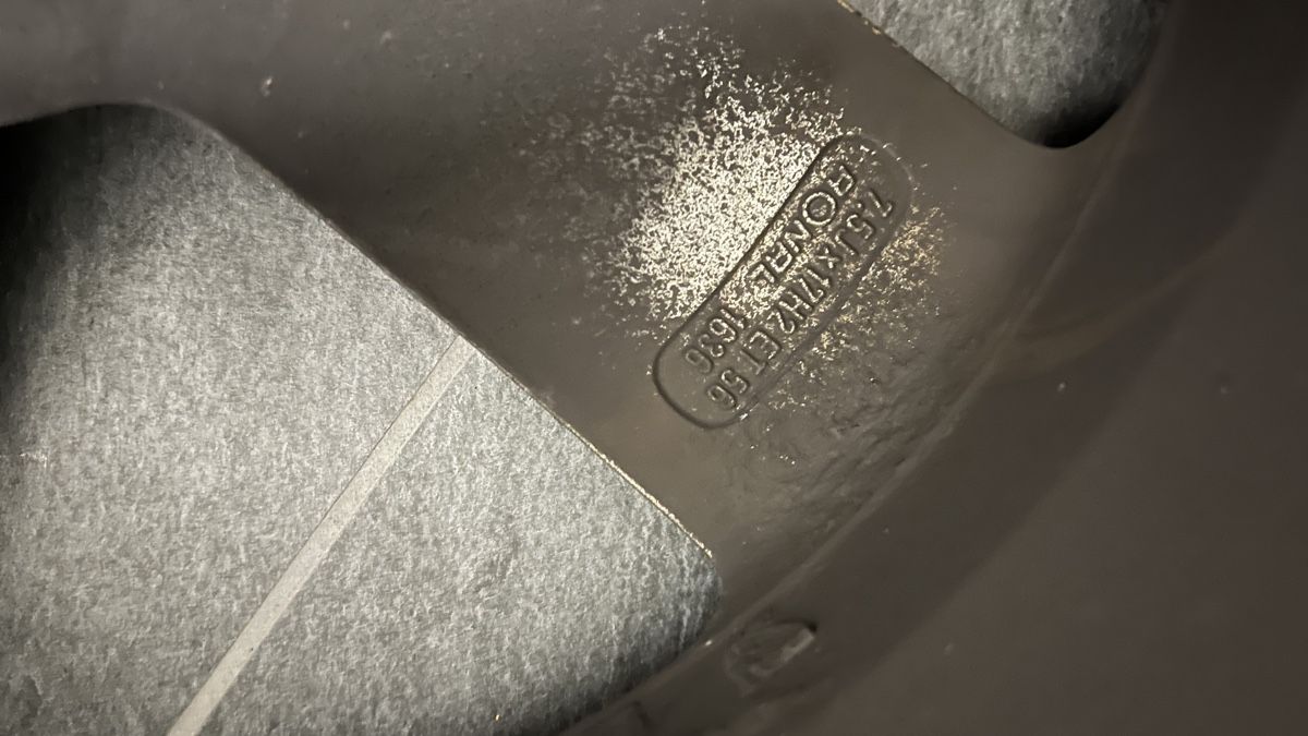 Audi Cerchioni: Audi Winterräder 225/45 R17 Pirelli – Usato da Landquart venduto da dark68 1