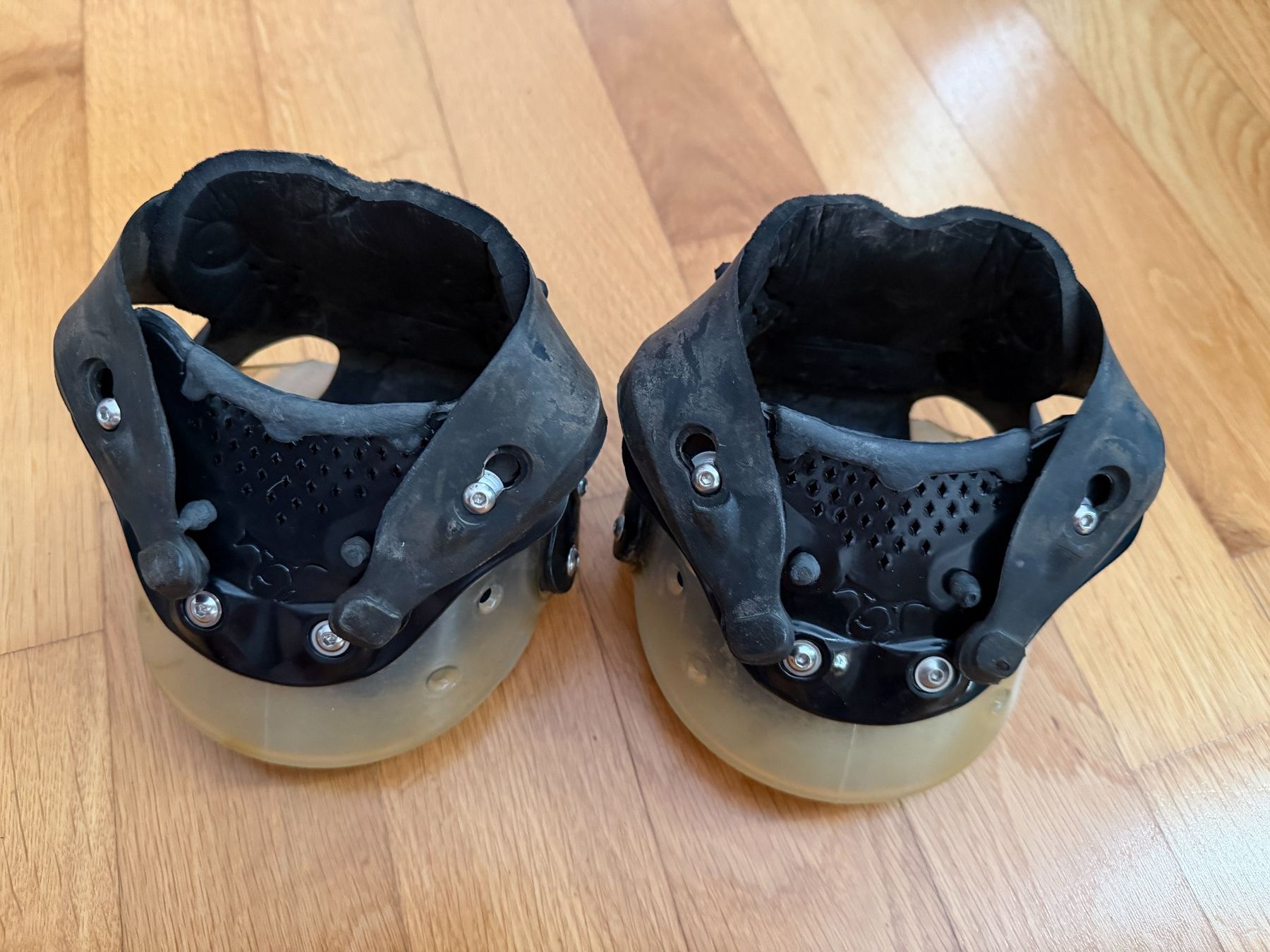 Scarpe per cavalli: Kaum gebrauchte Floating Boots M00, Gaiter M – Usato da Zürich venduto da Smultron 1