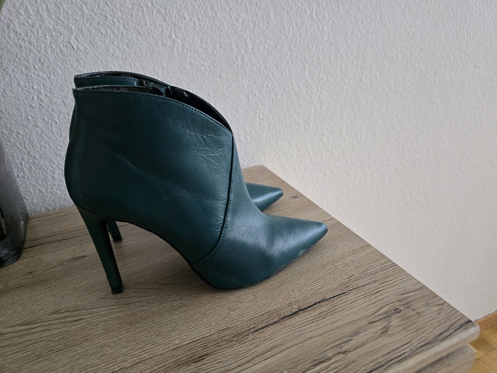 Scarpe da donna: Stiefeletten mit hohem Absatz gr.40 – Usato da Wädenswil venduto da sos_6vlx 1