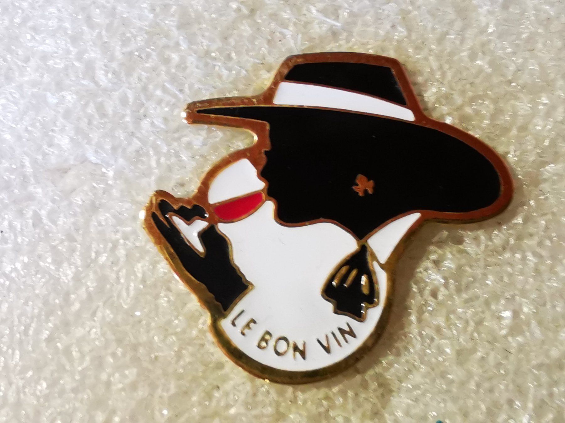 Placchette & Badge: Ansteckpin 165: Le bon vin – Usato da Oppligen venduto da Pin-Fall-Shop
