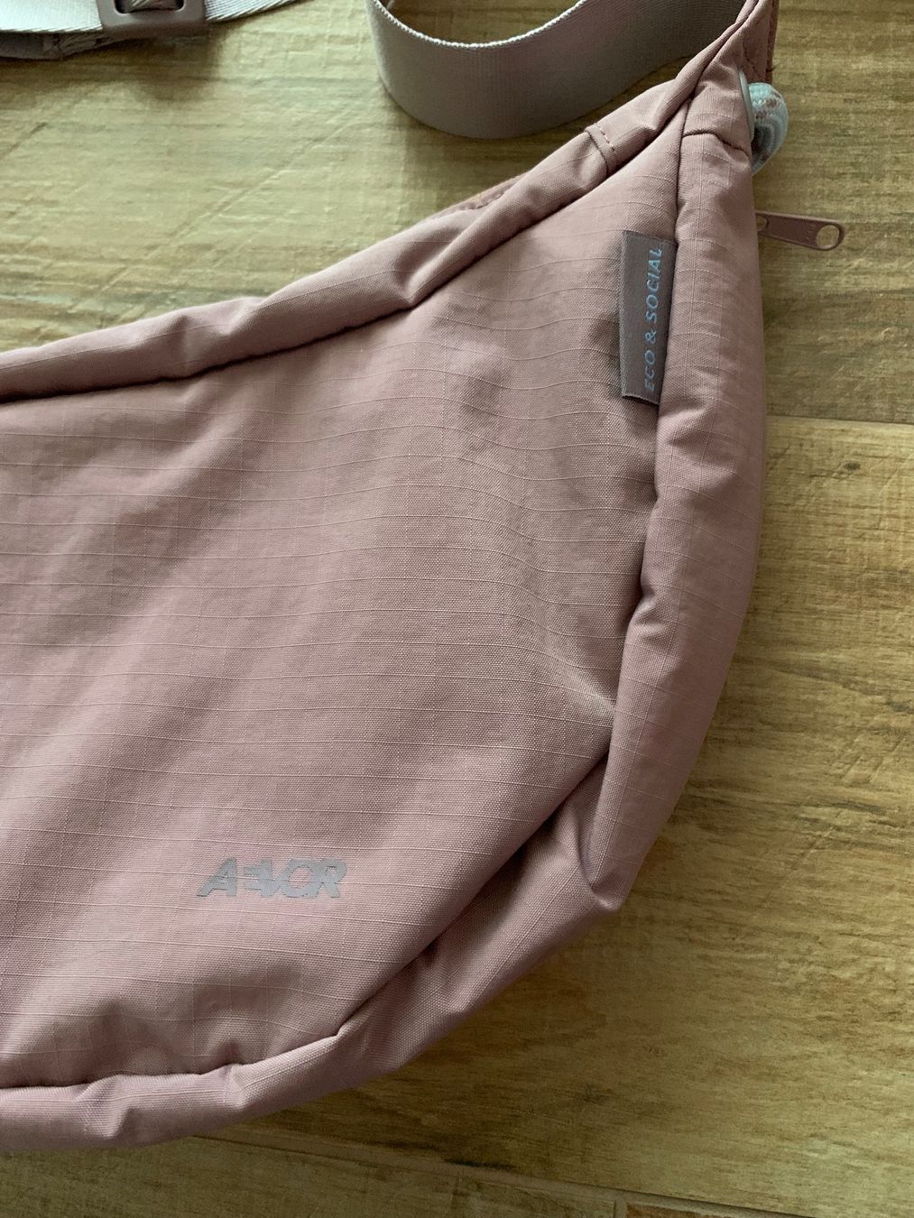 Aevor Borse da donna: Crossbody Bag von Aevor – Nuovo (secondo la descrizione) da Enggistein venduto da THE-IGOR 1