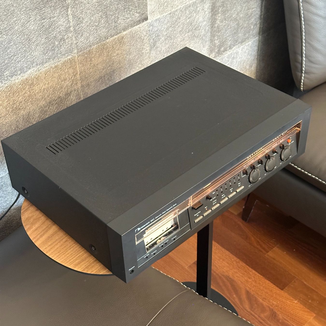 Nakamichi Registratori: Fully WORKING Nakamichi 582 HiFi Cassette Deck, 1979 – Usato da Vésenaz venduto da Grailium 1