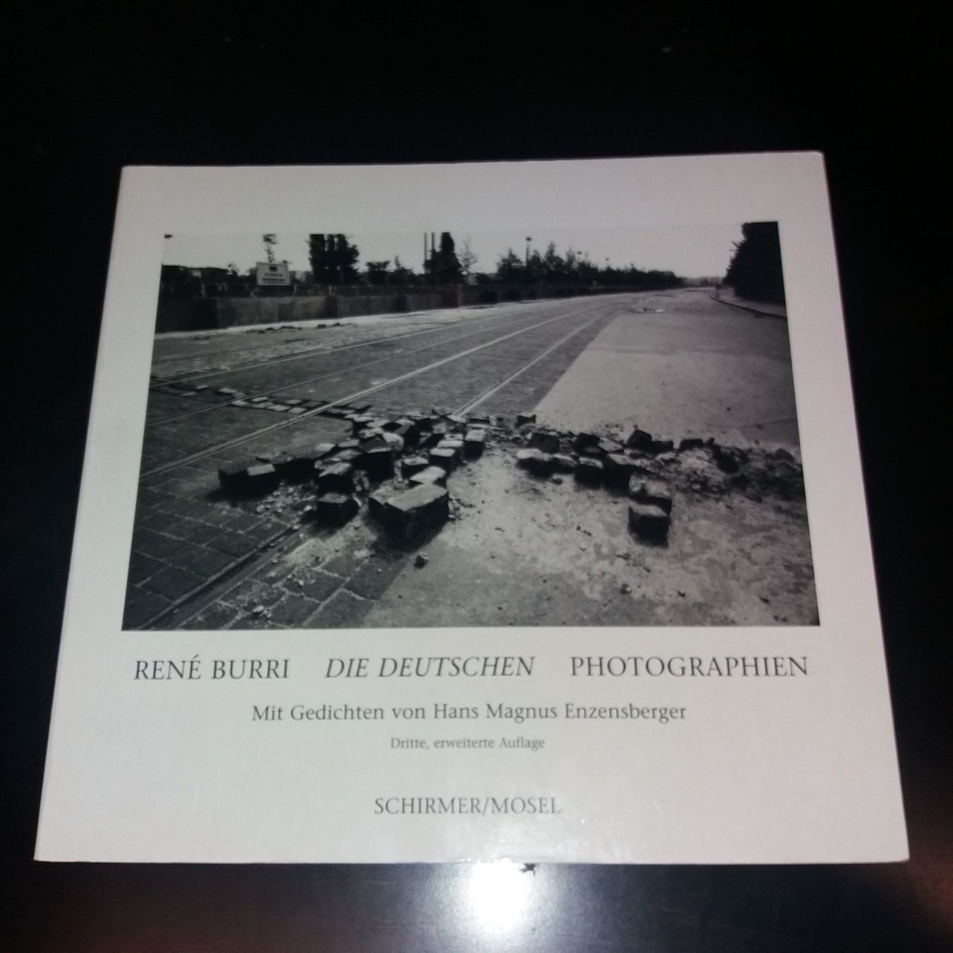 Libri: FOTOKLASSIKER Die Deutschen Rene Burri – Usato da Welschenrohr venduto da Regool