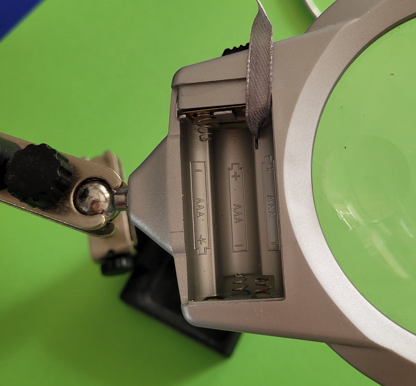 Sonstiges zu Optik: Profi Lupenleuchte mit Ständer, Werkstattlupe – Gebraucht aus Wohlen AG von 1000-Ideen 6