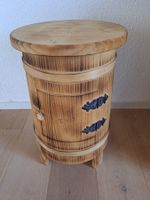 Holzfass-Bar / Beistelltisch / Hocker, geflämmt