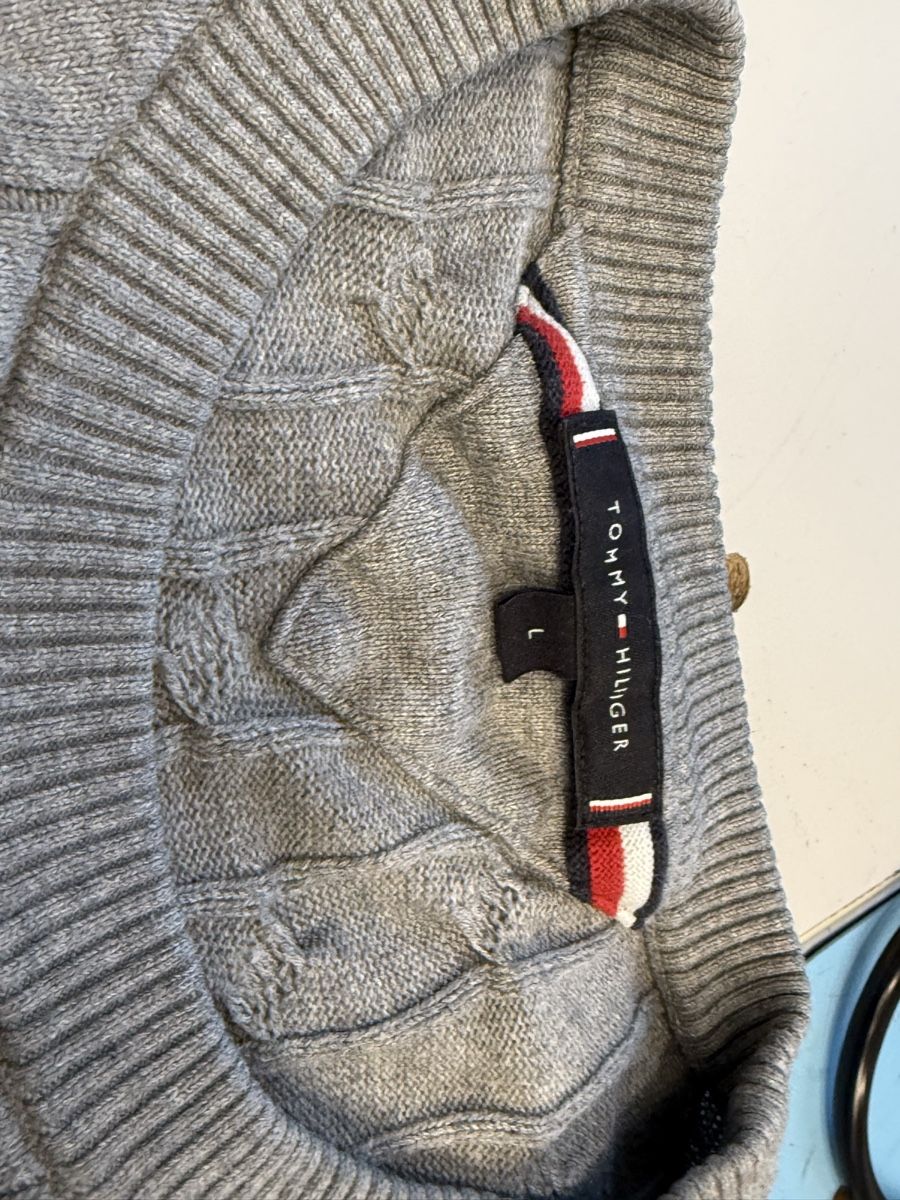 Tommy Hilfiger Maglioni & Felpe: TOMMY HILFIGER baumwolle  – Usato da Baden venduto da Pligi 2