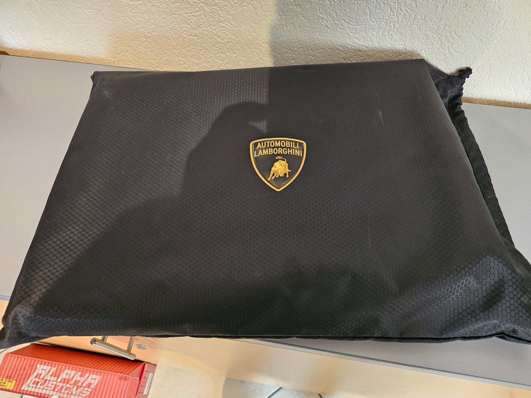 Accessori per altri veicoli: Lamborghini Urus Welcome Kit – Nuovo e nell'imballaggio originale da Affoltern am Albis venduto da Cars.GmbH 2