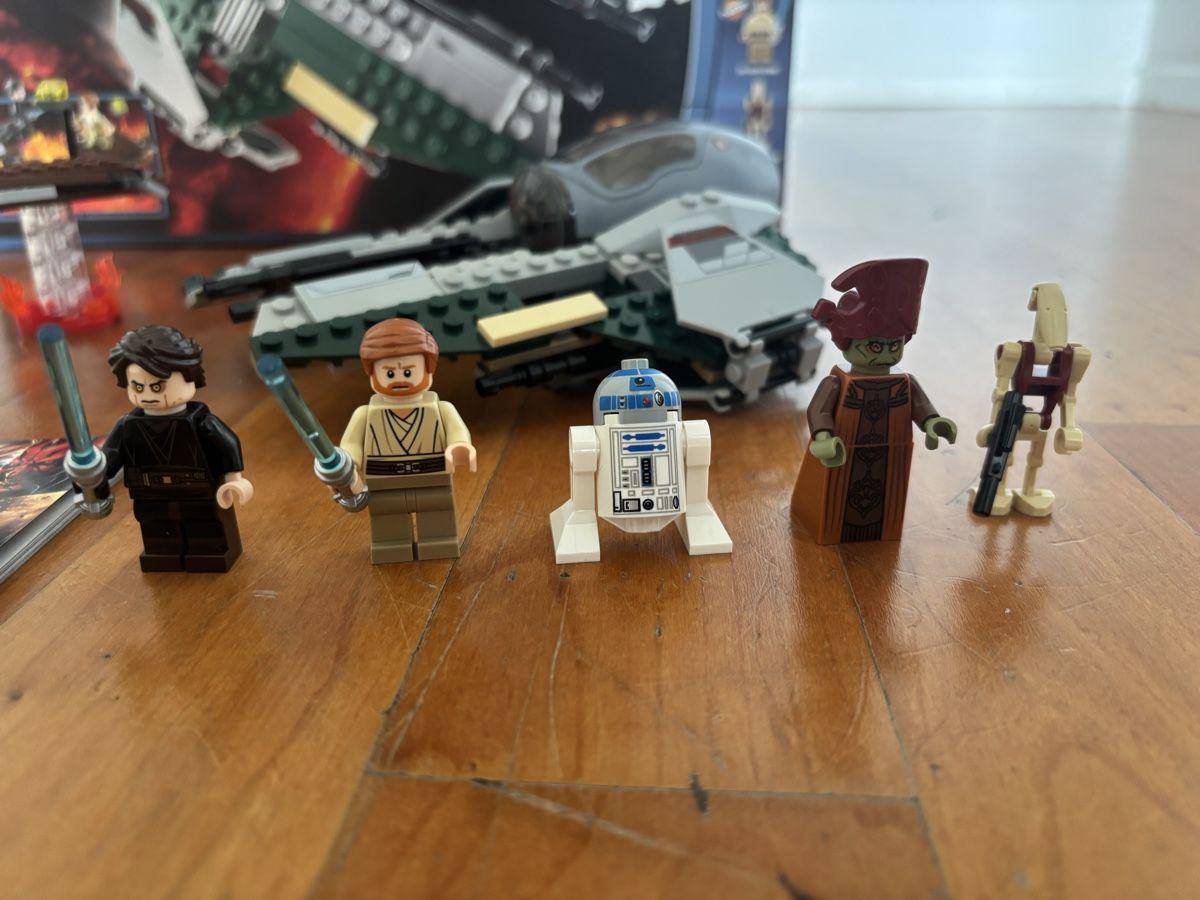 Lego Jeux de construction: Lego Star Wars 9494 Anakin's Jedi Interceptor – D'occasion à Flüh par dam_95q7 2