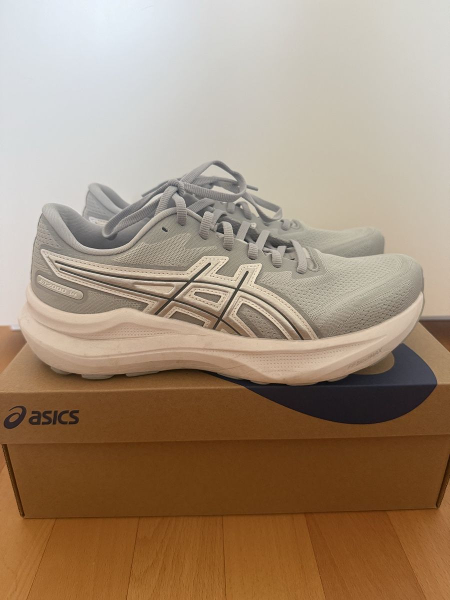 Asics Scarpe da donna: Damen Laufschuhe Asics GT-2000 14 ATC – Usato da Hünenberg See venduto da sophiezurfluh