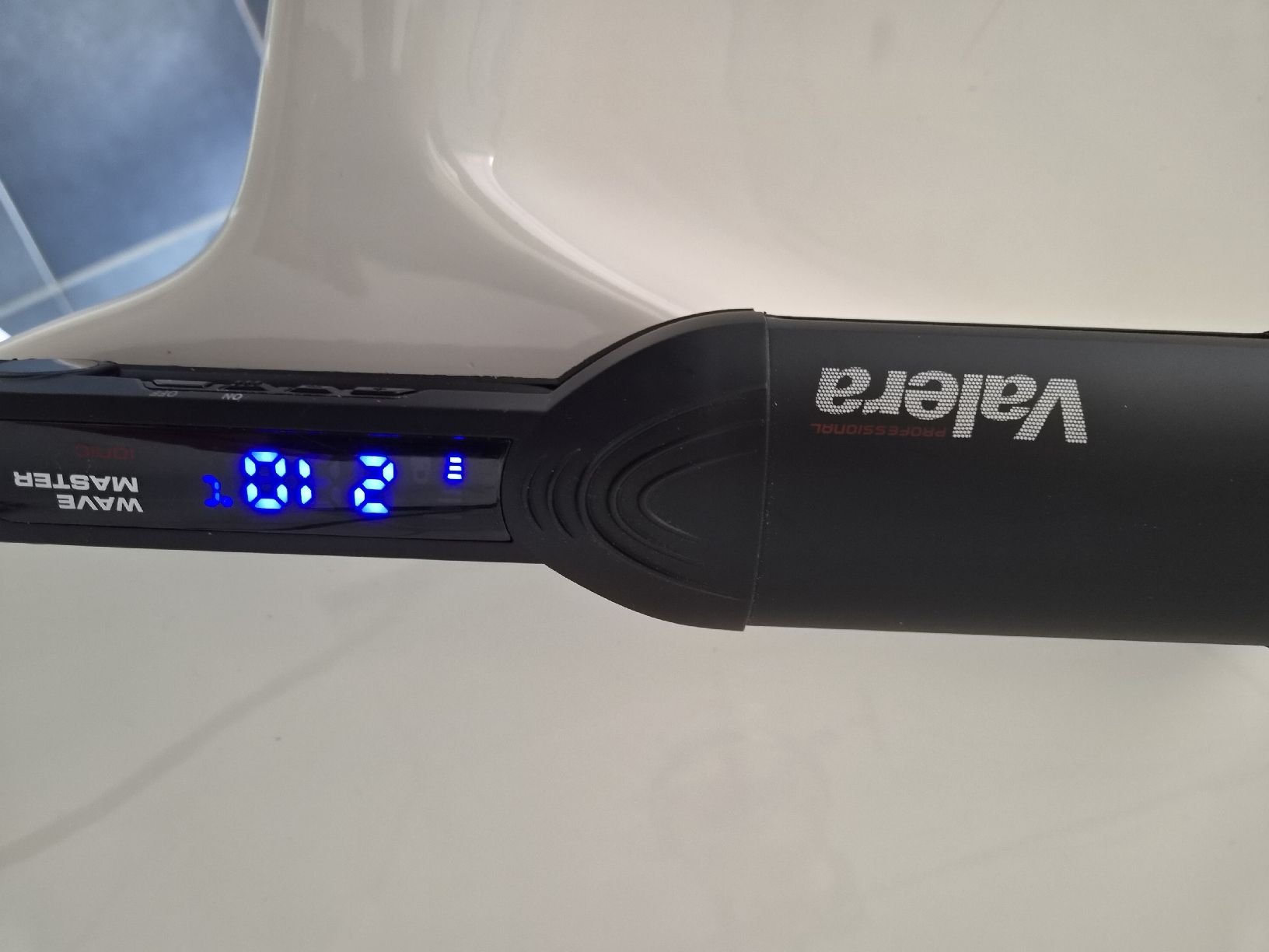 Piastre & Arricciacapelli: Valera Wave Master Ionic, Top Zustand für Beach Waves! – Nuovo (secondo la descrizione) da Rothrist venduto da gab_5dwb 8