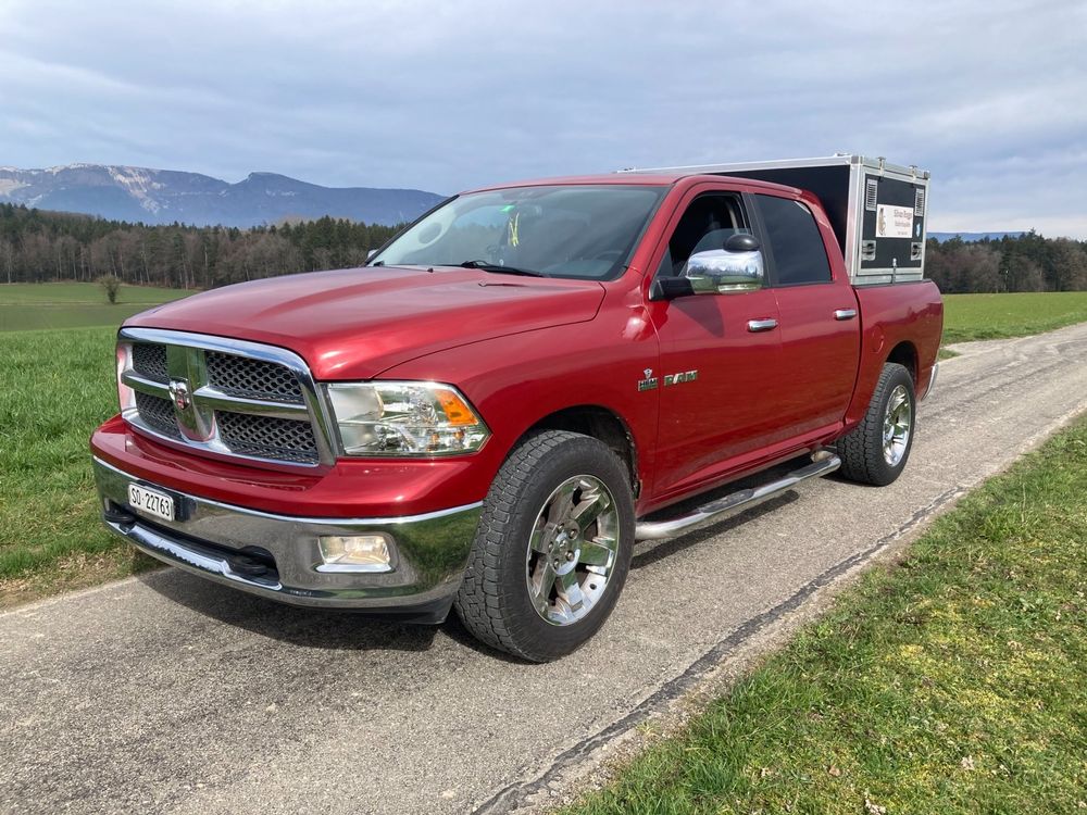 Dodge RAM 1500 Hemi 5.7 V8