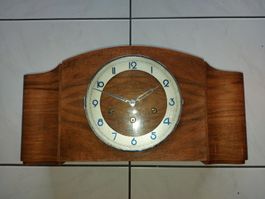 Antike Standuhr defekt