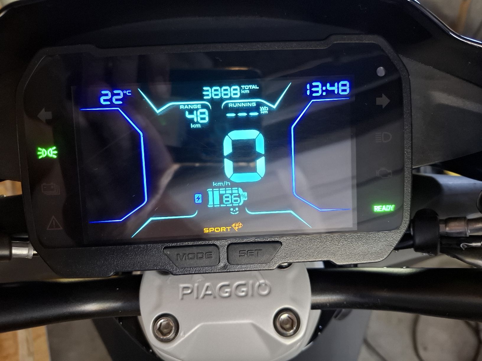 Piaggio Scooters: Piaggio électrique 1 One 45 km/h – Gebraucht aus Moutier von Skiaf 1