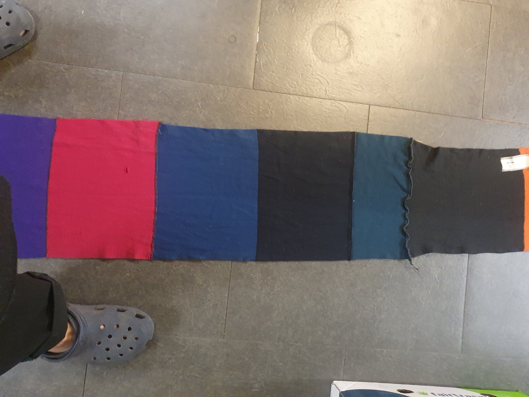 Foulard & Sciarpe: Flickenschaal mehrfarbig 360 x 30 cm – Usato da Zürich venduto da loosebone 3