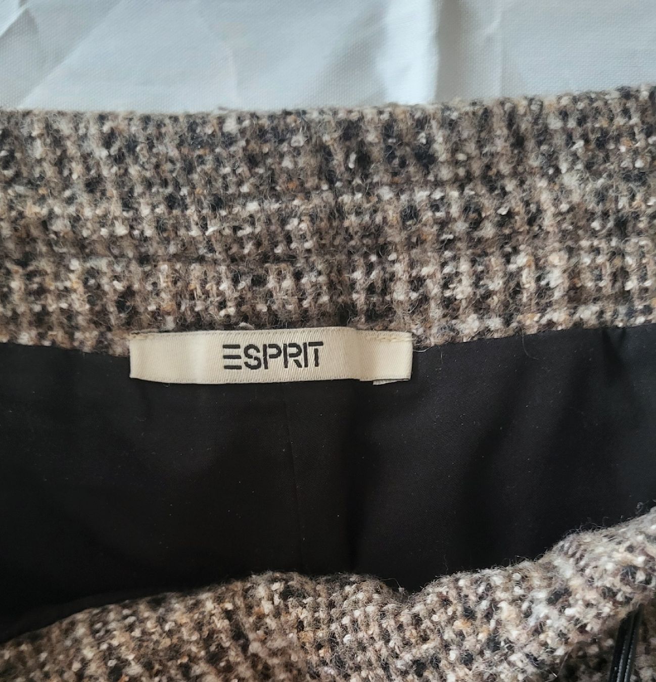 Esprit Pantaloni: Pantalon d'hiver  – Usato da Fribourg venduto da VictoriaShop7 3