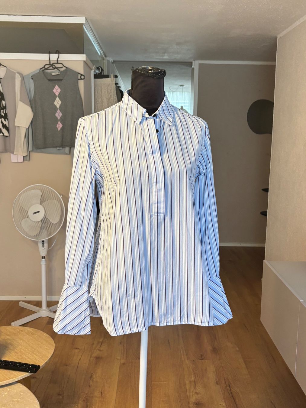 Lis Lareida Chemisiers: Lis Lareida Bluse 100% Baumwolle – D'occasion à St. Margrethen SG par dijanaO