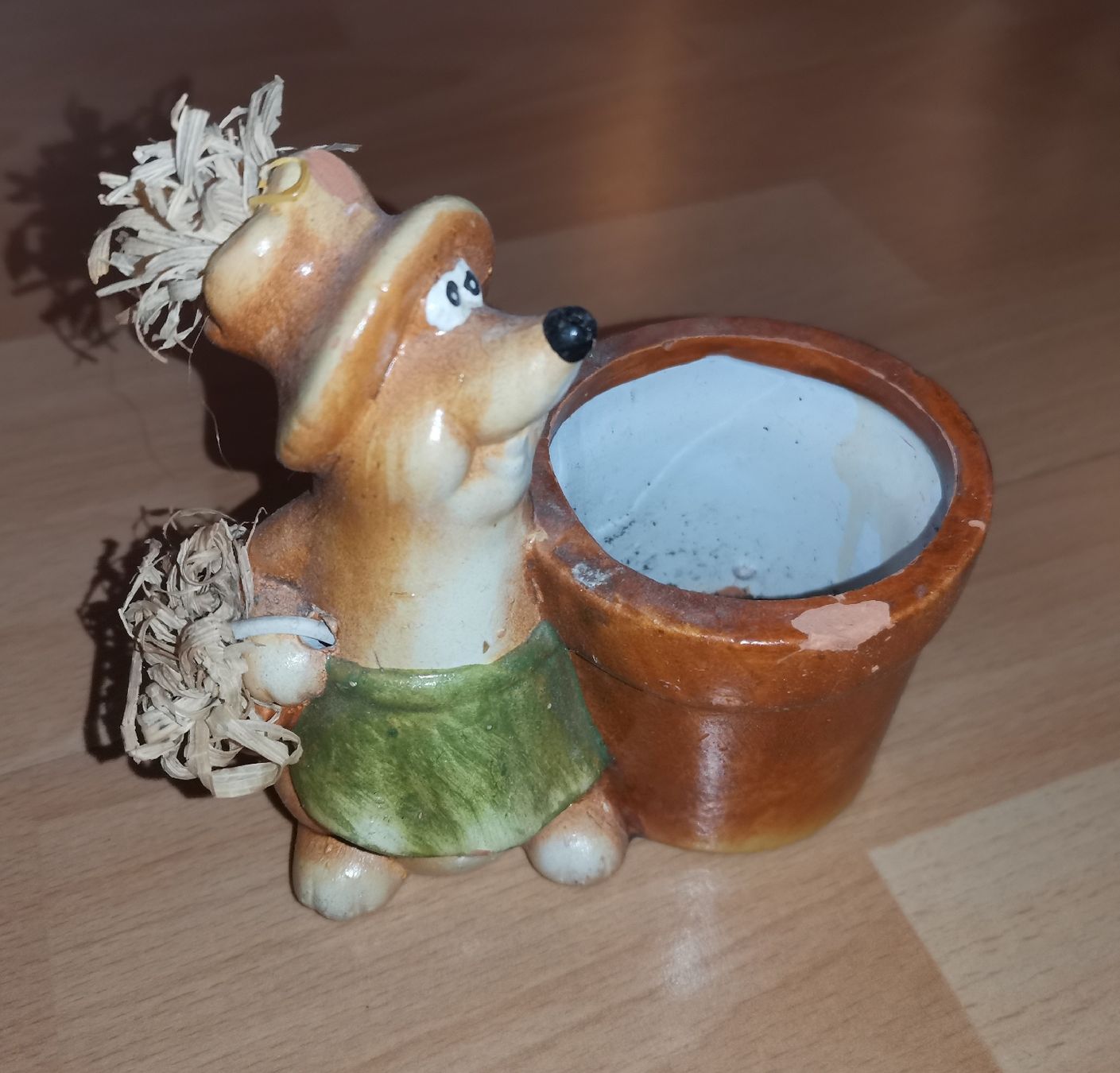 Pots de fleurs: Blumentopf Ton Figur mit Topf gebraucht – D'occasion à Bottighofen par andax 1