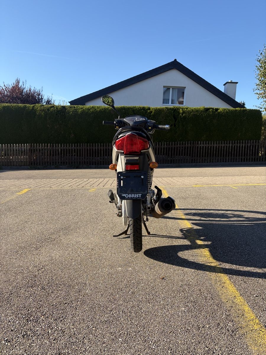 Suzuki Scooter: Suzuki Adress 125 Roller – Usato da Wettswil venduto da Mar_ch5d 2
