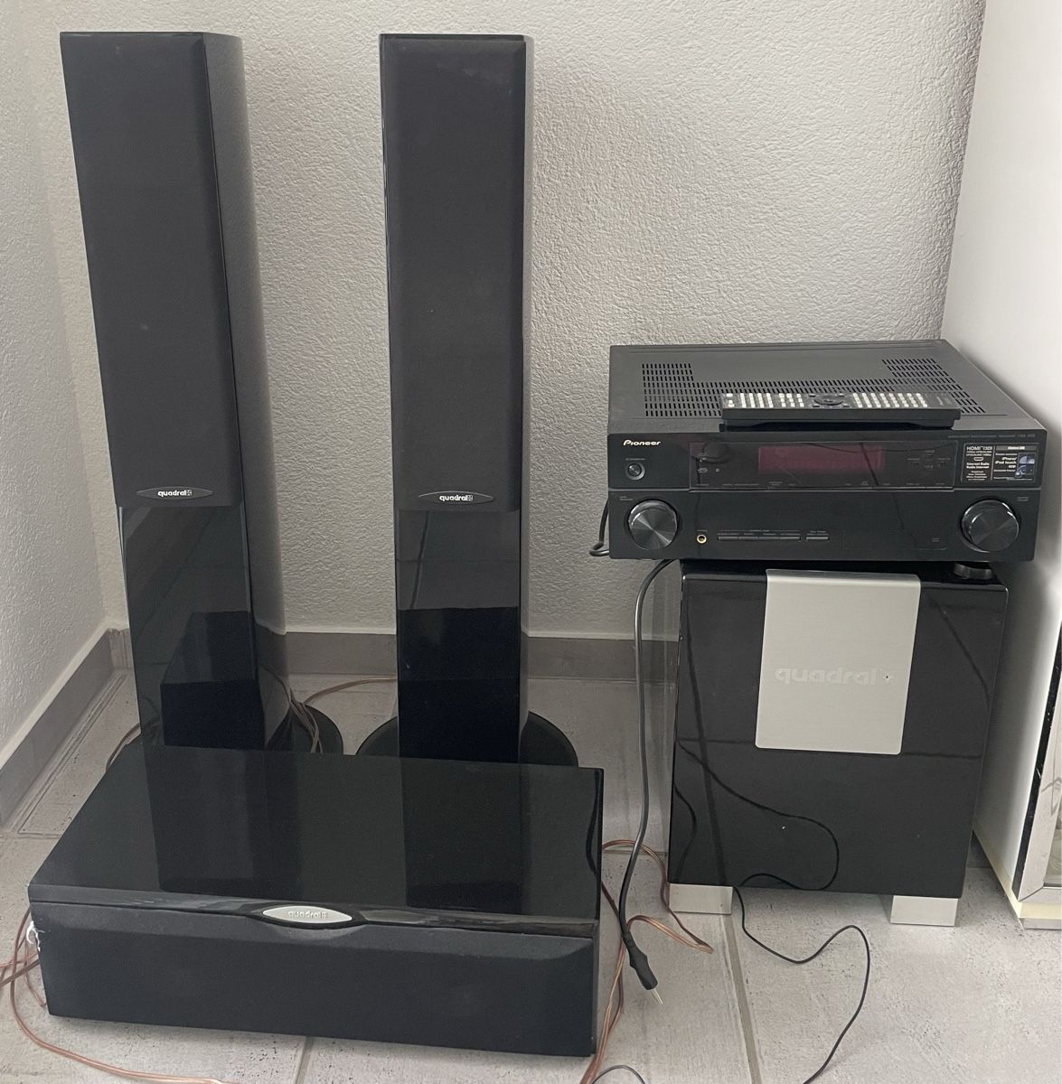 Quadral Home Cinema: Quadral Soundanlage inkl. Receiver – Usato da Langenthal venduto da littlegirls