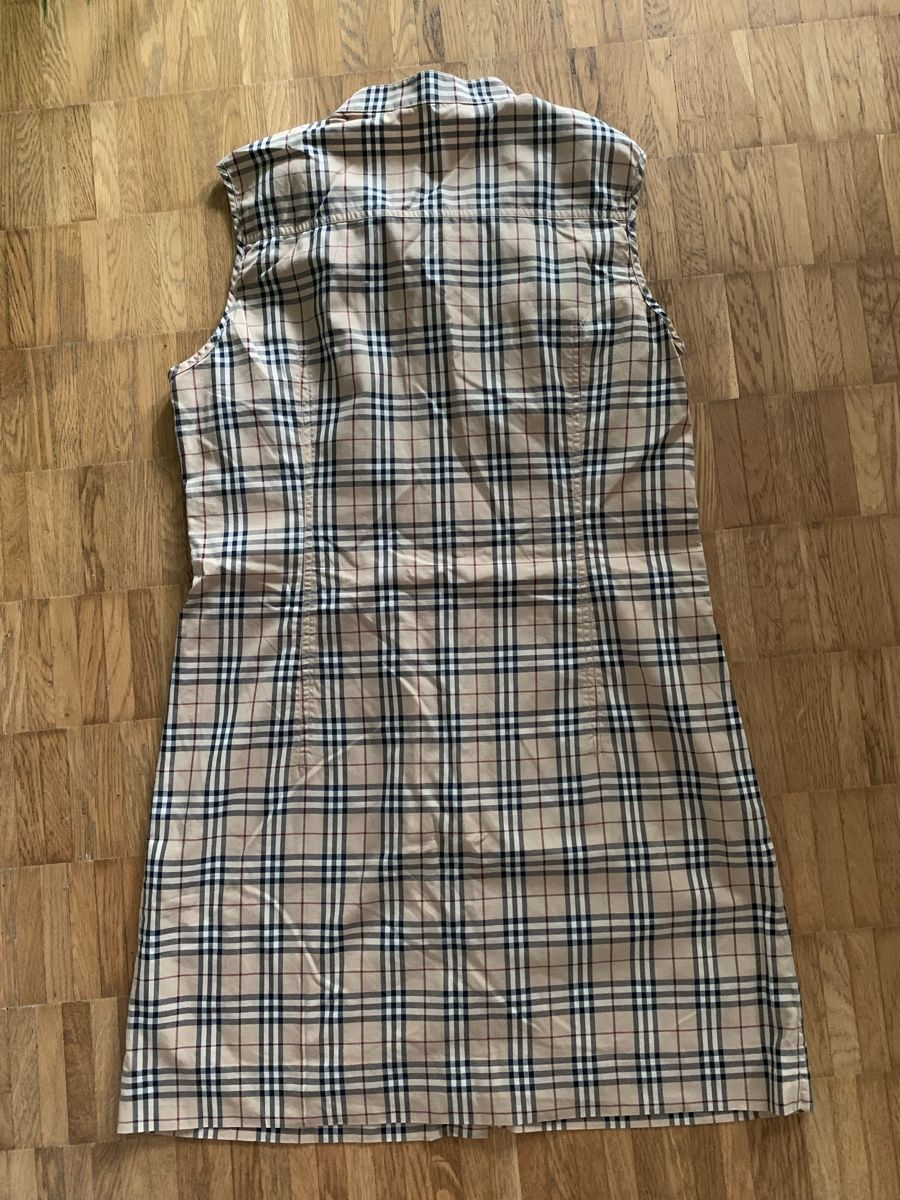 Vestiti: Burberry Kleid – Usato da Zürich venduto da Nikuska32 5