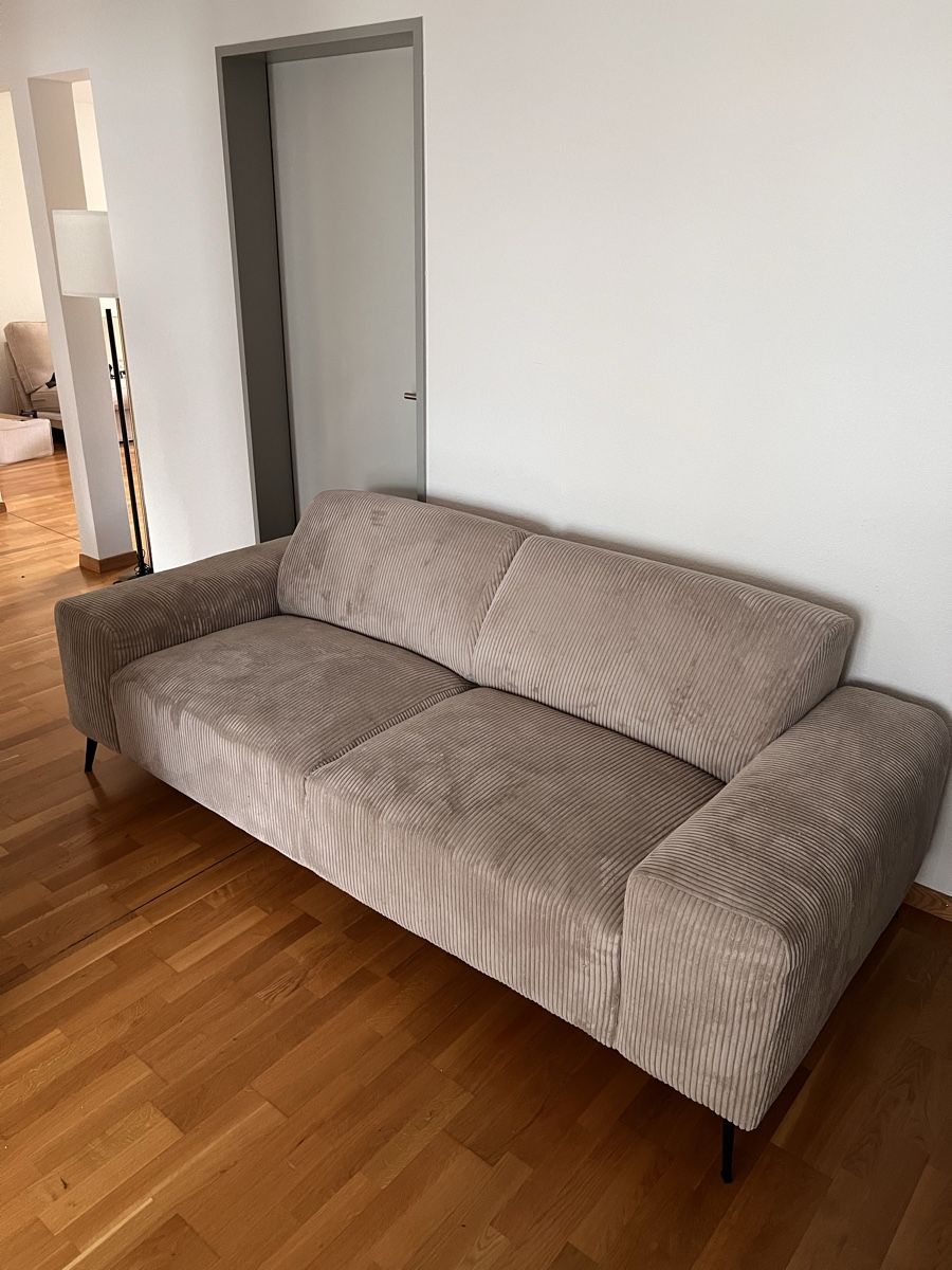 Conforama Sofas: Sofa – D'occasion à Biel/Bienne par jes_6k7t