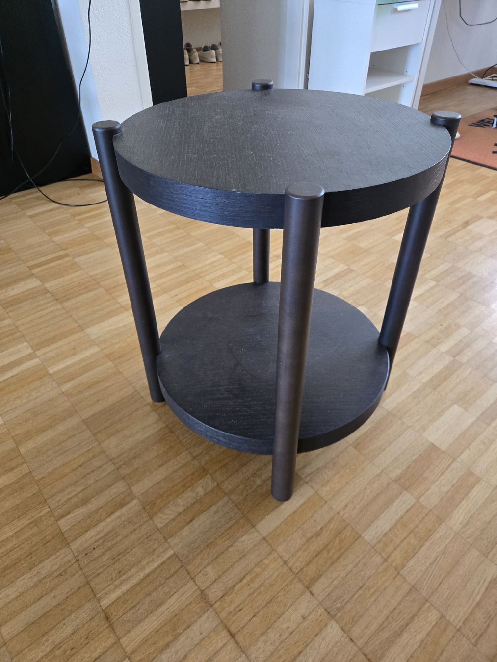 Tables: Side table GRATIS – D'occasion à Oberengstringen par ChandlerM 1