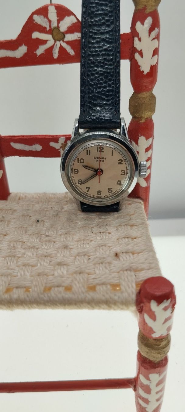 Uhren: Montre schwarz Genève – Gebraucht aus La Chaux-de-Fonds von jac_9llg 2
