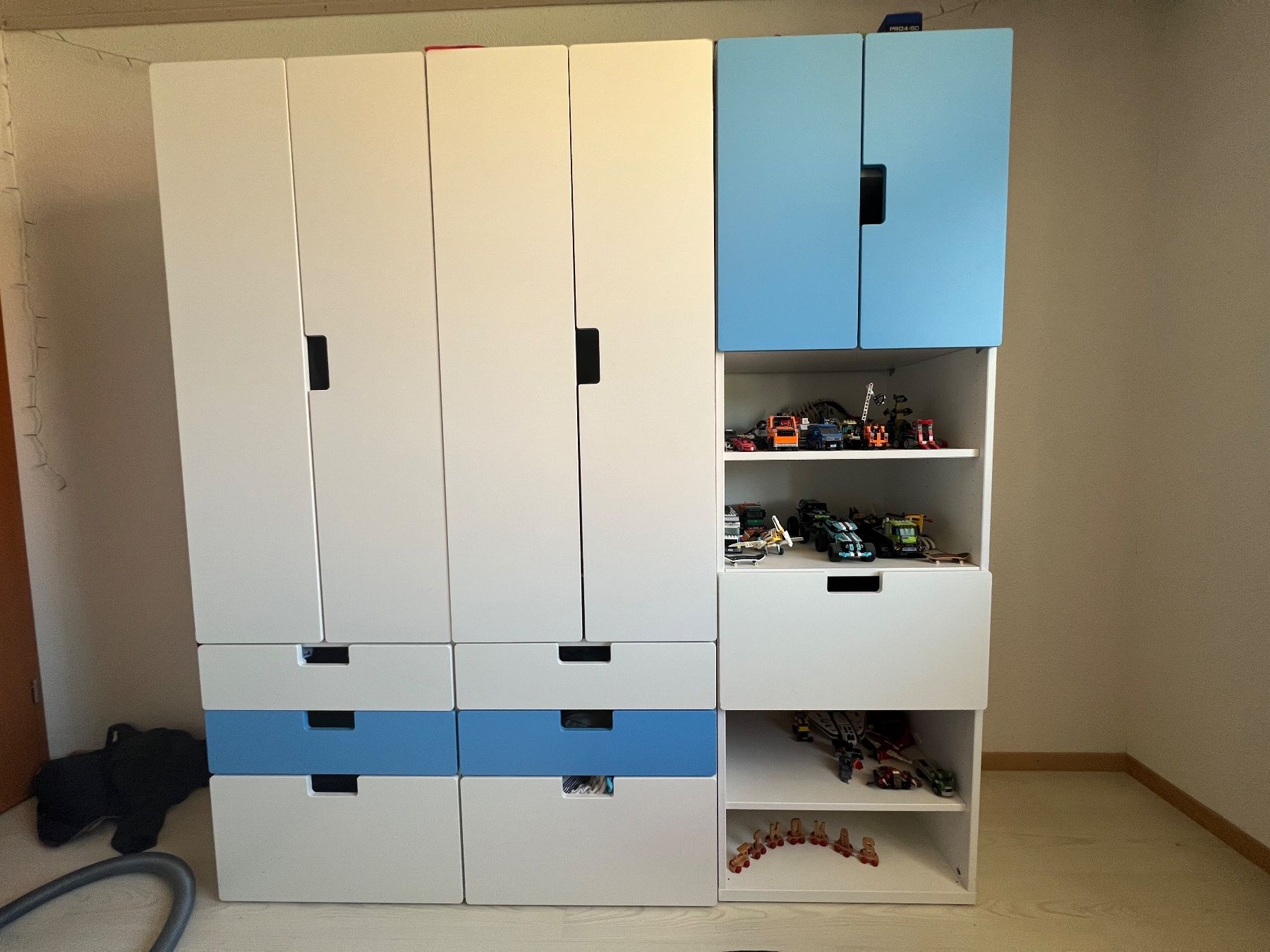 Ikea Schränke: 3 Armoires Ikéa Stuva – Gebraucht aus Goumoens-la-ville von Lemeilleurprix