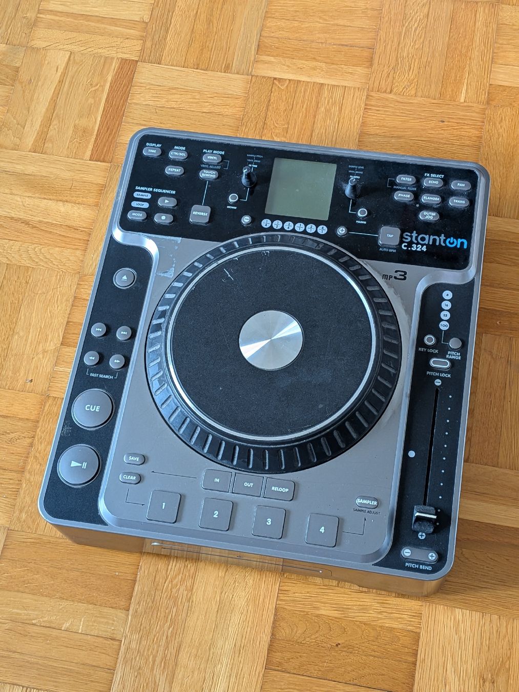 Stanton Console di mixaggio: Stanton C.324 CD-MP3 Player gebraucht mit Kabeln – Usato da Zürich venduto da zch_gx6w