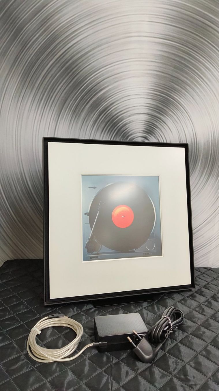 Samsung Lautsprecher: Samsung Music Frame Bluetooth Lautsprecher – Neu (gemäss Beschreibung) aus Zofingen von Bolligerag 1
