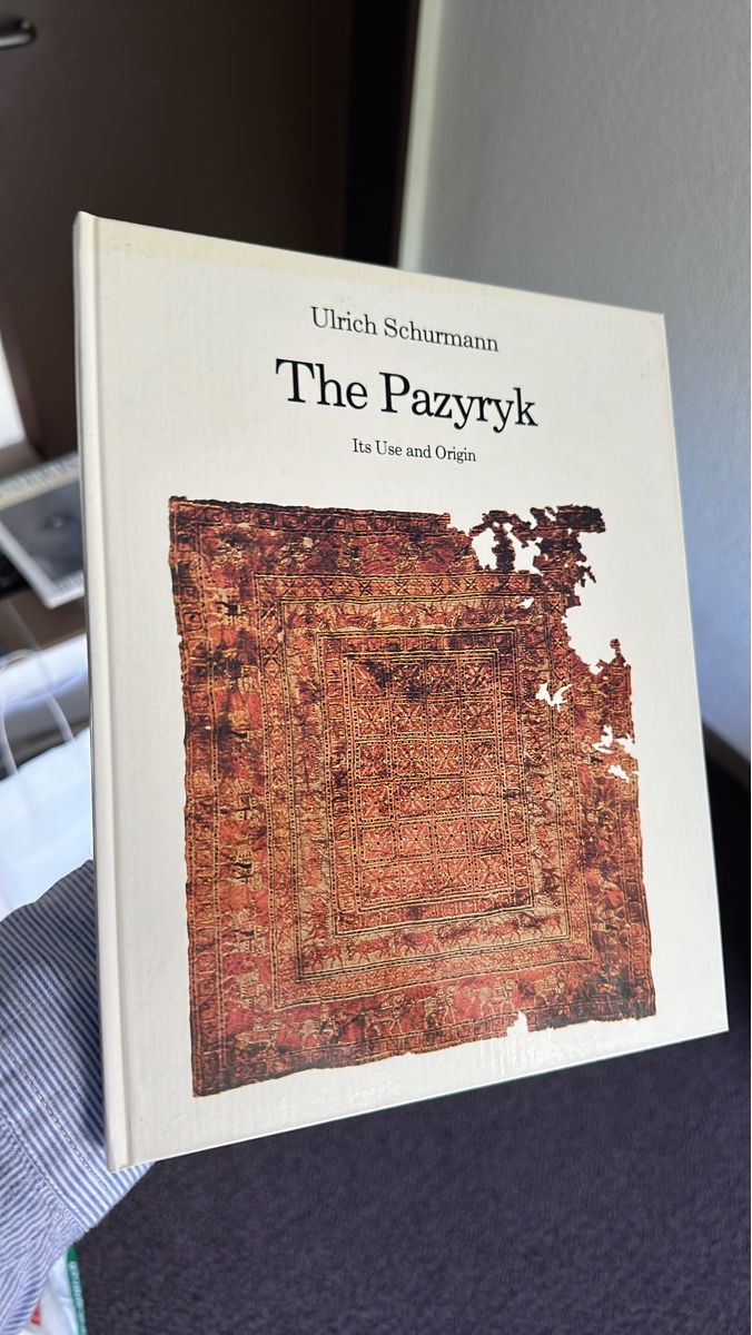Livres: Buch The Pazyryk Ulrich Schurmann gebraucht – D'occasion à Unterägeri par Mercedes-Benz2012