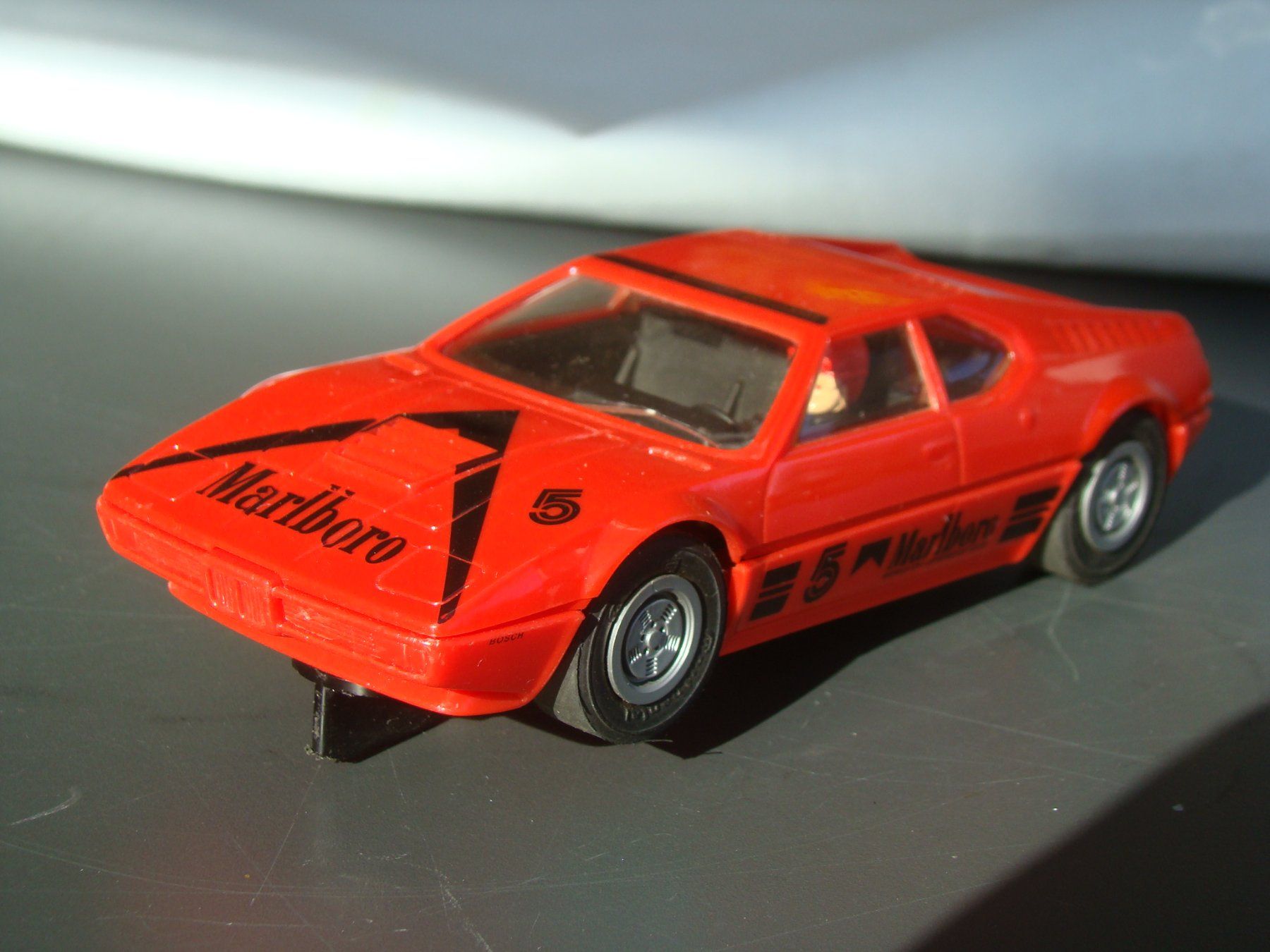 Fleischmann Rennbahnen: Fleischmann BMW M1 rot sehr selten 70er – Gebraucht aus Walzenhausen von Vanquish711 9