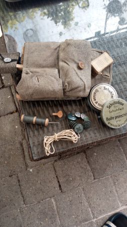 sac de nettoyage militaire ancien, complet