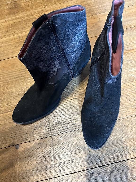 Chaussures femmes: Bottines Desigual 39 – D'occasion à Puidoux par neg_9p7m 2